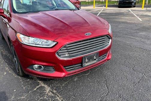 Ruby Red Metallic Tinted Clearcoat 2014 Ford Fusion SE