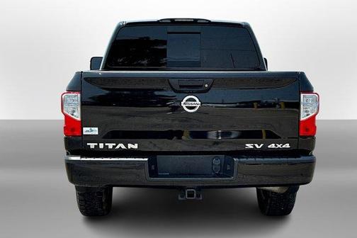 2020 Nissan Titan SV