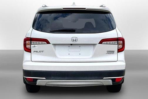 2019 Honda Pilot Touring 8-Passenger