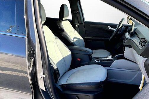 2026 Ford Escape Platinum