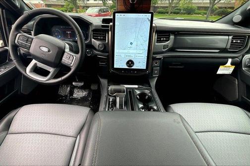 2025 Ford F-150 Lightning LARIAT