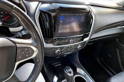 Mosaic Black Metallic 2020 Chevrolet Traverse Premier