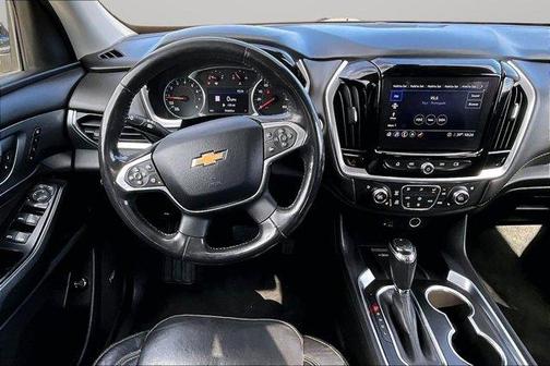 Mosaic Black Metallic 2020 Chevrolet Traverse Premier