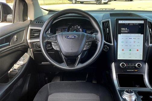 2023 Ford Edge SE