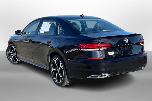 2020 Volkswagen Passat 2.0T R-Line