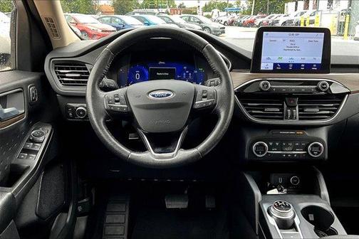 2020 Ford Escape Titanium Hybrid