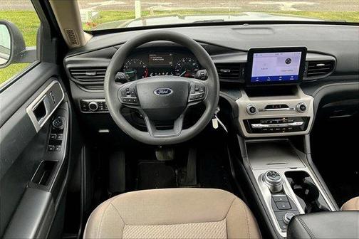 2023 Ford Explorer Base