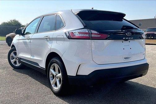 Gray Metallic 2024 Ford Edge SEL