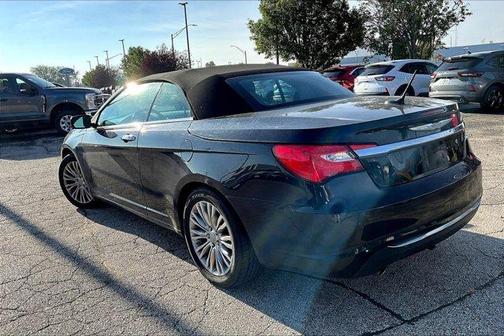 2013 Chrysler 200 Limited