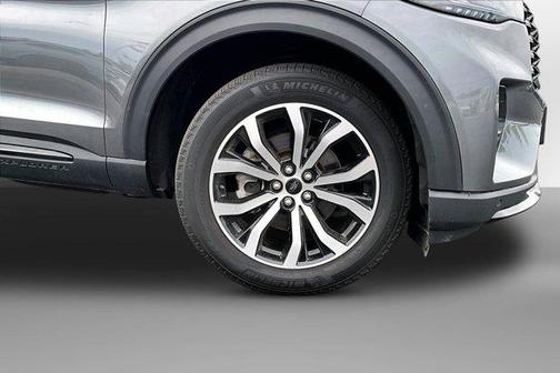 Gray Metallic 2025 Ford Explorer ST-Line 4WD