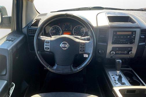 2010 Nissan Titan SE