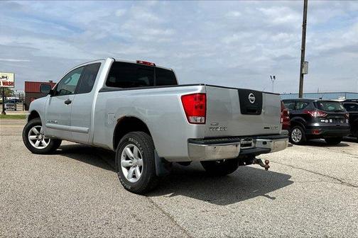 2010 Nissan Titan SE