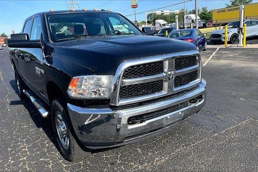 Brilliant Black Crystal Pearlcoat 2017 RAM 2500 Tradesman