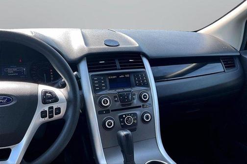 Ingot Silver Metallic 2011 Ford Edge SE