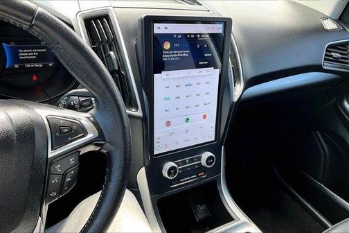 Rapid Red Metallic Tinted Clearcoat 2024 Ford Edge SEL