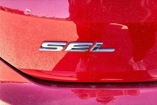 Rapid Red Metallic Tinted Clearcoat 2024 Ford Edge SEL