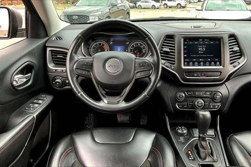 2020 Jeep Cherokee Trailhawk