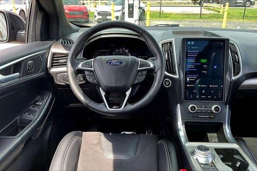 2022 Ford Edge ST