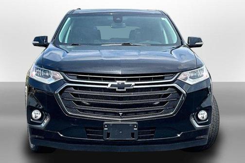 Mosaic Black Metallic 2020 Chevrolet Traverse Premier