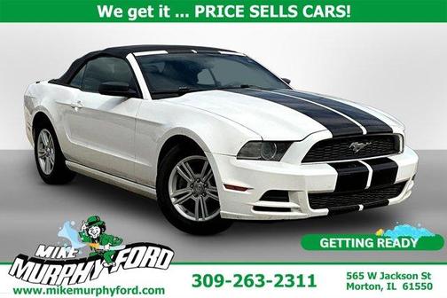 Performance White 2013 Ford Mustang V6
