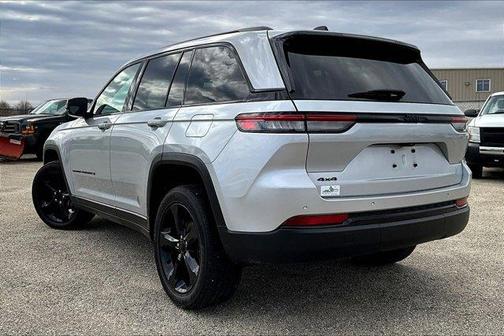 2024 Jeep Grand Cherokee Laredo
