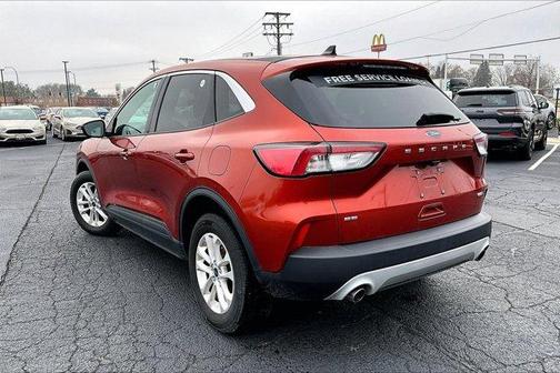 2020 Ford Escape SE