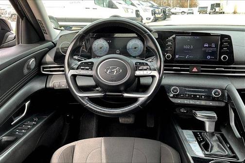 2021 Hyundai ELANTRA SEL