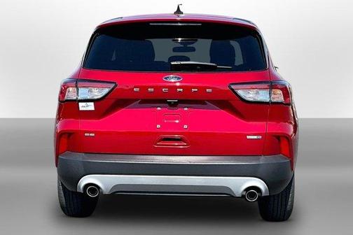 Rapid Red Metallic Tinted Clearcoat 2020 Ford Escape SE