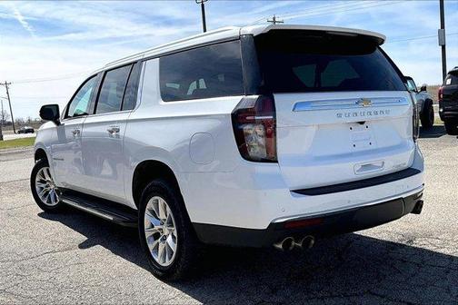 Summit White 2023 Chevrolet Suburban Premier