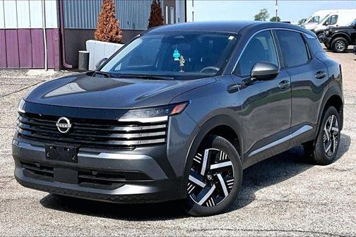 Gun Metallic 2025 Nissan Kicks SV