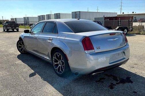 2015 Chrysler 300 S