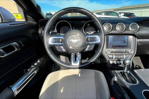 2022 Ford Mustang EcoBoost