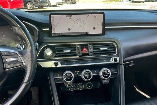 2022 Genesis G70 2.0T