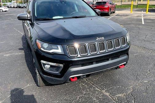 Diamond Black 2018 Jeep Compass Trailhawk