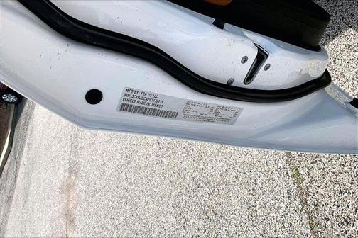 Bright White Clearcoat 2024 Jeep Compass Limited
