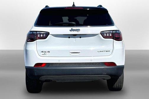 Bright White Clearcoat 2024 Jeep Compass Limited