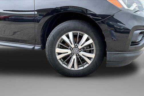 Magnetic Black Pearl 2020 Nissan Pathfinder SV