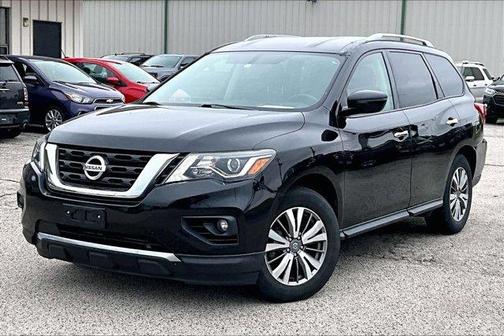 Magnetic Black Pearl 2020 Nissan Pathfinder SV