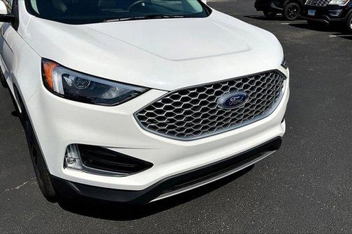 Star White 2024 Ford Edge SEL