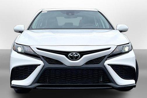 White 2023 Toyota Camry SE