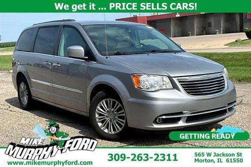 2016 Chrysler Town & Country Touring-L