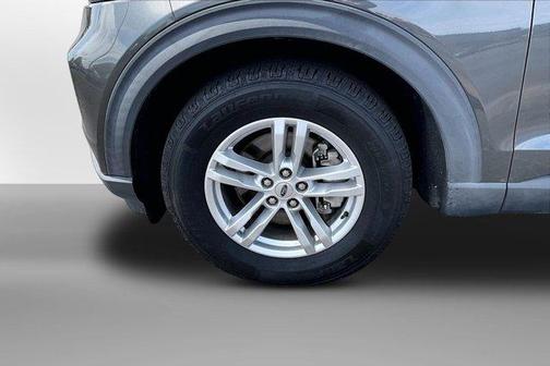 Magnetic 2020 Ford Explorer XLT
