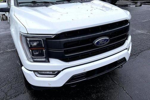 Oxford White 2023 Ford F-150 Lariat