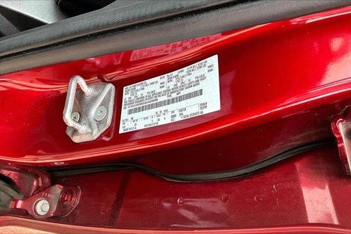 Ruby Red Metallic 2016 Ford Escape SE