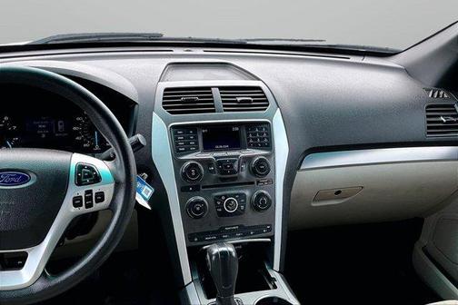 Ingot Silver Metallic 2014 Ford Explorer Base