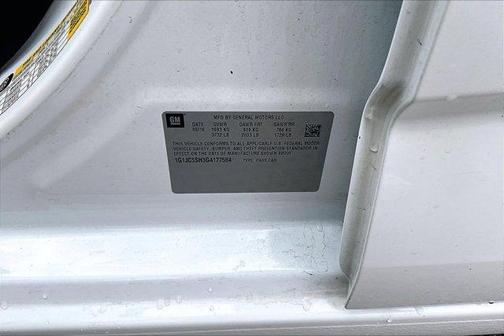 Summit White 2016 Chevrolet Sonic LT