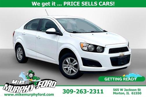 Summit White 2016 Chevrolet Sonic LT