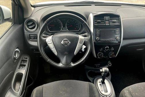 2018 Nissan Versa 1.6 SV
