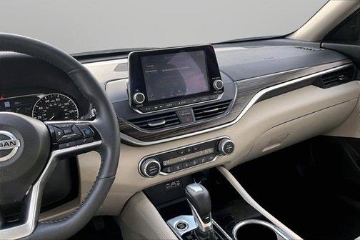 2022 Nissan Altima 2.5 SL
