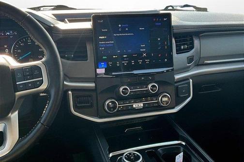 2022 Ford Expedition Max XLT